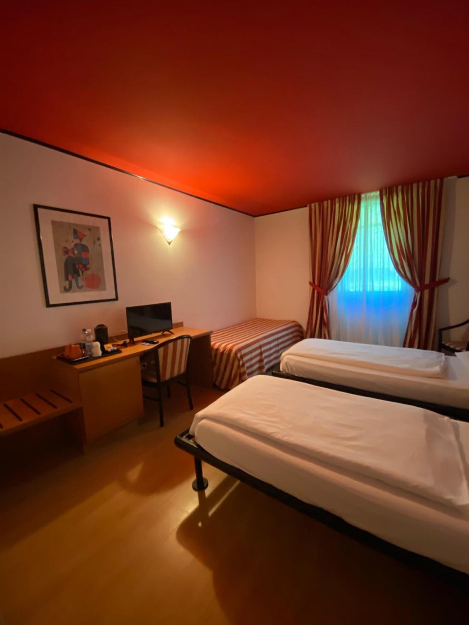 Albergo Aprica Garni エクステリア 写真